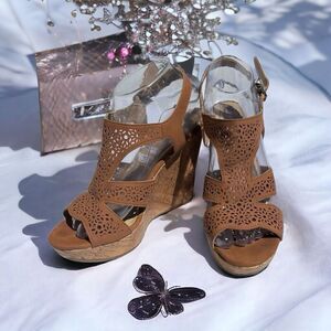 Me Too Brown Laser Cut Wedge Sandal Size 8.5
